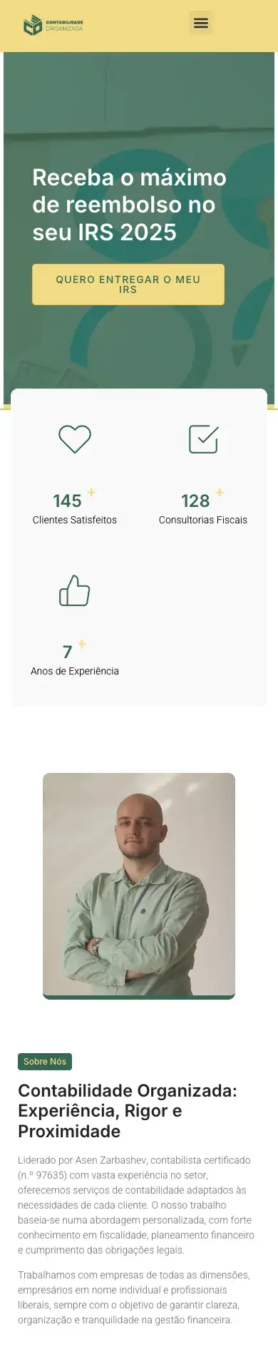 Site Contabilidade Organizada visto num telemóvel